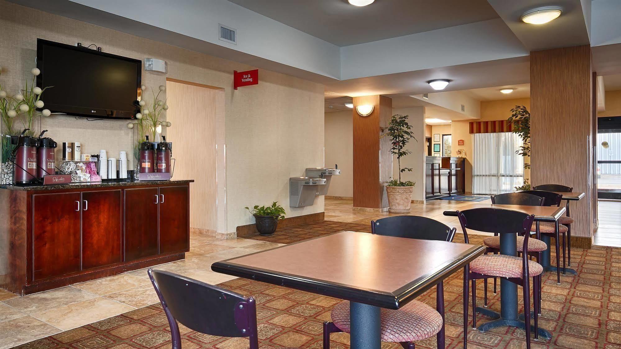 Days Inn By Wyndham Semmes Mobile Eksteriør bilde